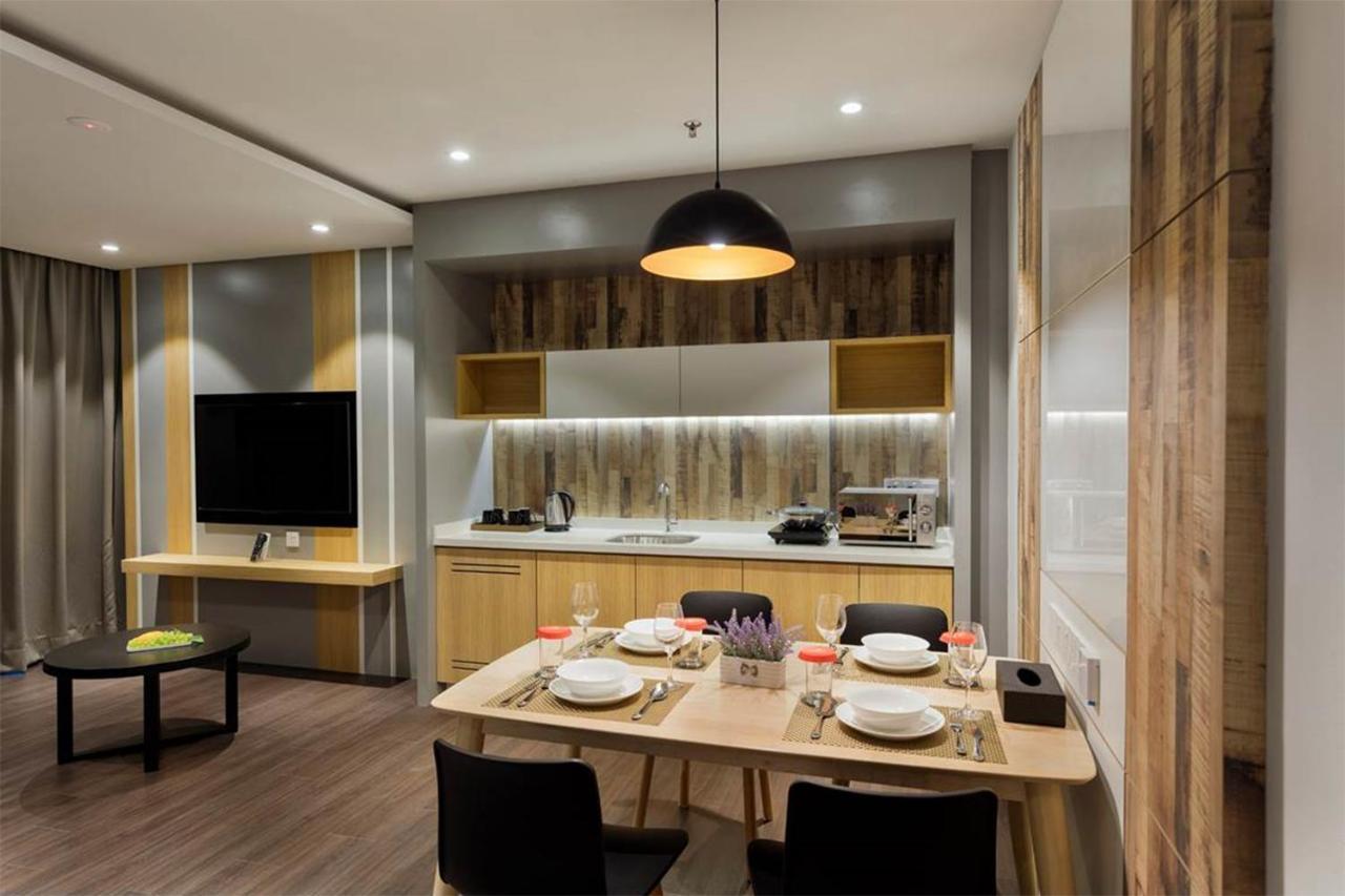The Granite Luxury Hotel Penang George Town Esterno foto