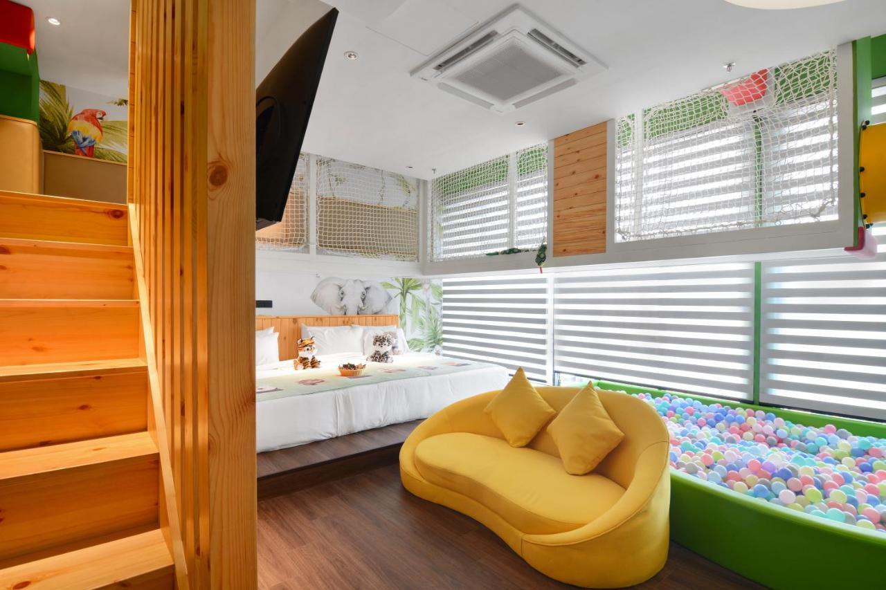 The Granite Luxury Hotel Penang George Town Esterno foto