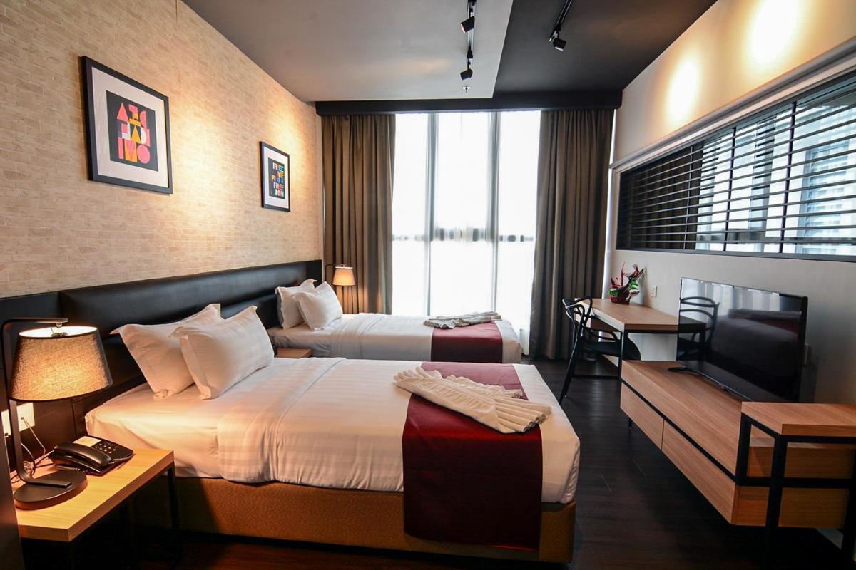 The Granite Luxury Hotel Penang George Town Esterno foto
