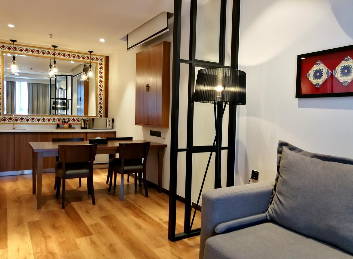 The Granite Luxury Hotel Penang George Town Esterno foto