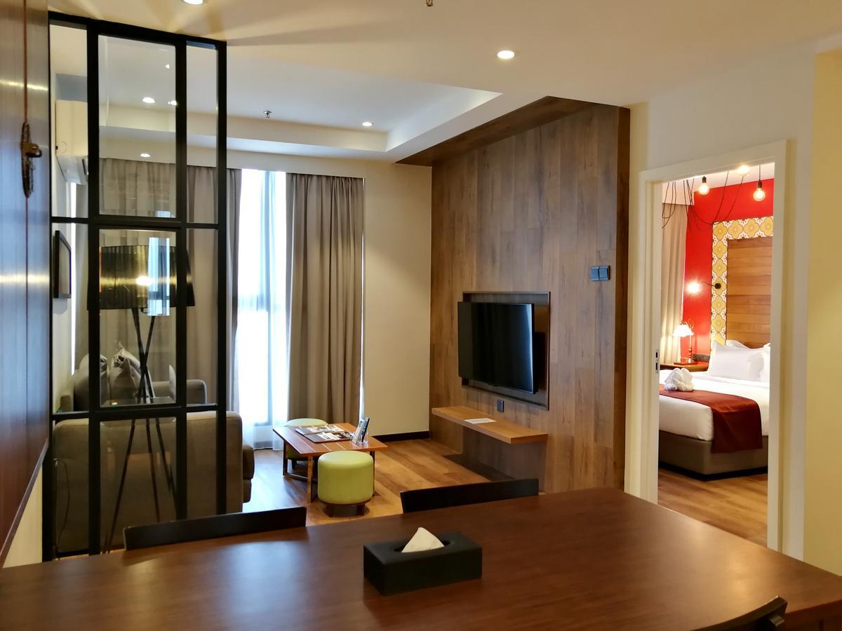 The Granite Luxury Hotel Penang George Town Esterno foto